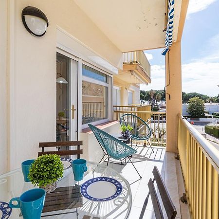 Coastal Paradise & Cozy Home With A 100M From The Beach! 坎布里尔斯 外观 照片