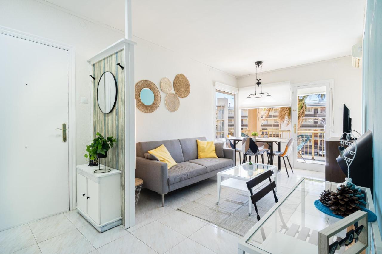 Coastal Paradise & Cozy Home With A 100M From The Beach! 坎布里尔斯 外观 照片