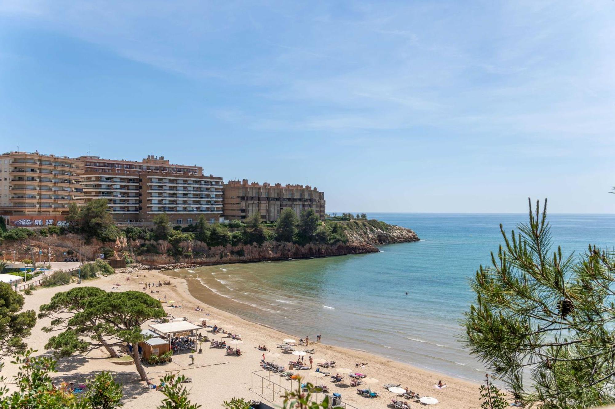 Coastal Paradise & Cozy Home With A 100M From The Beach! 坎布里尔斯 外观 照片