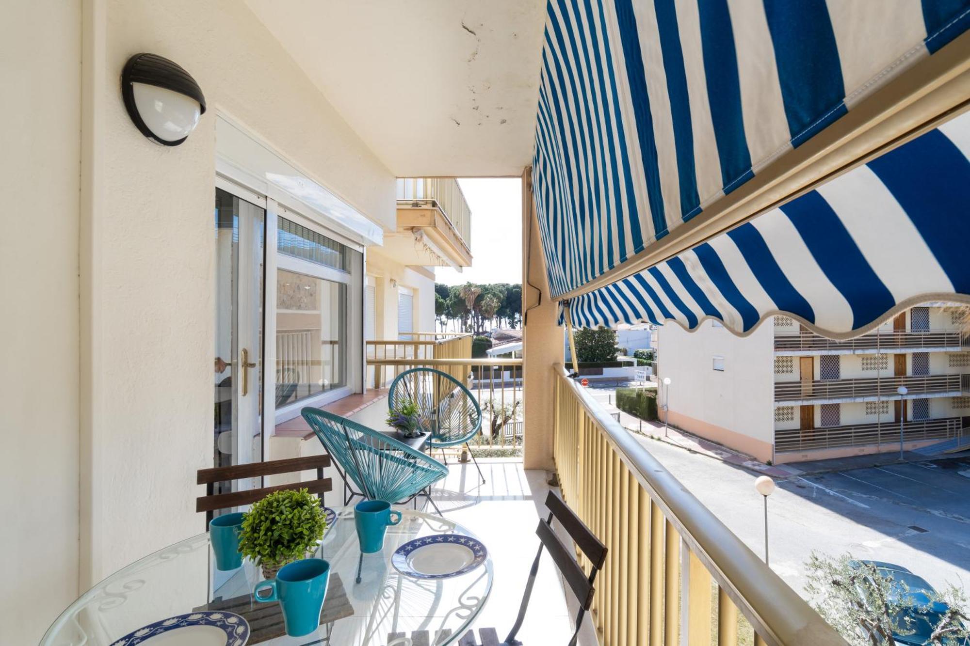 Coastal Paradise & Cozy Home With A 100M From The Beach! 坎布里尔斯 外观 照片