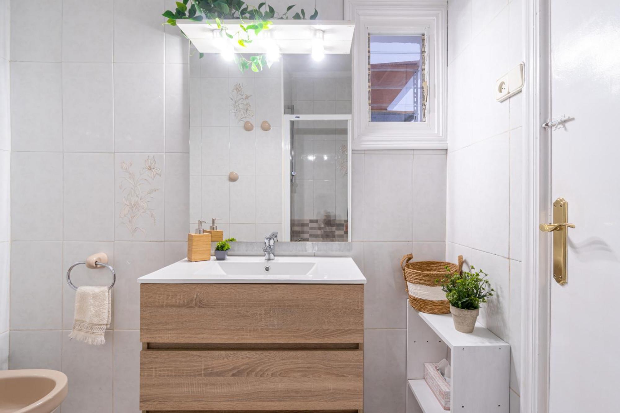 Coastal Paradise & Cozy Home With A 100M From The Beach! 坎布里尔斯 外观 照片